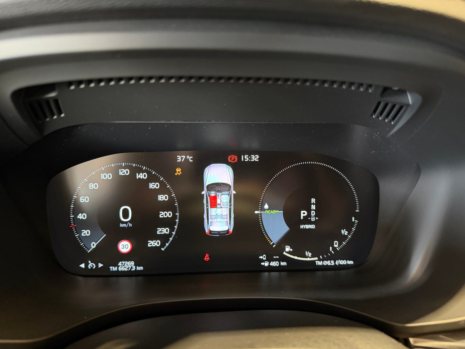VOLVO XC60 2.0 T8 AWD Recharge RDesign Exp Auto