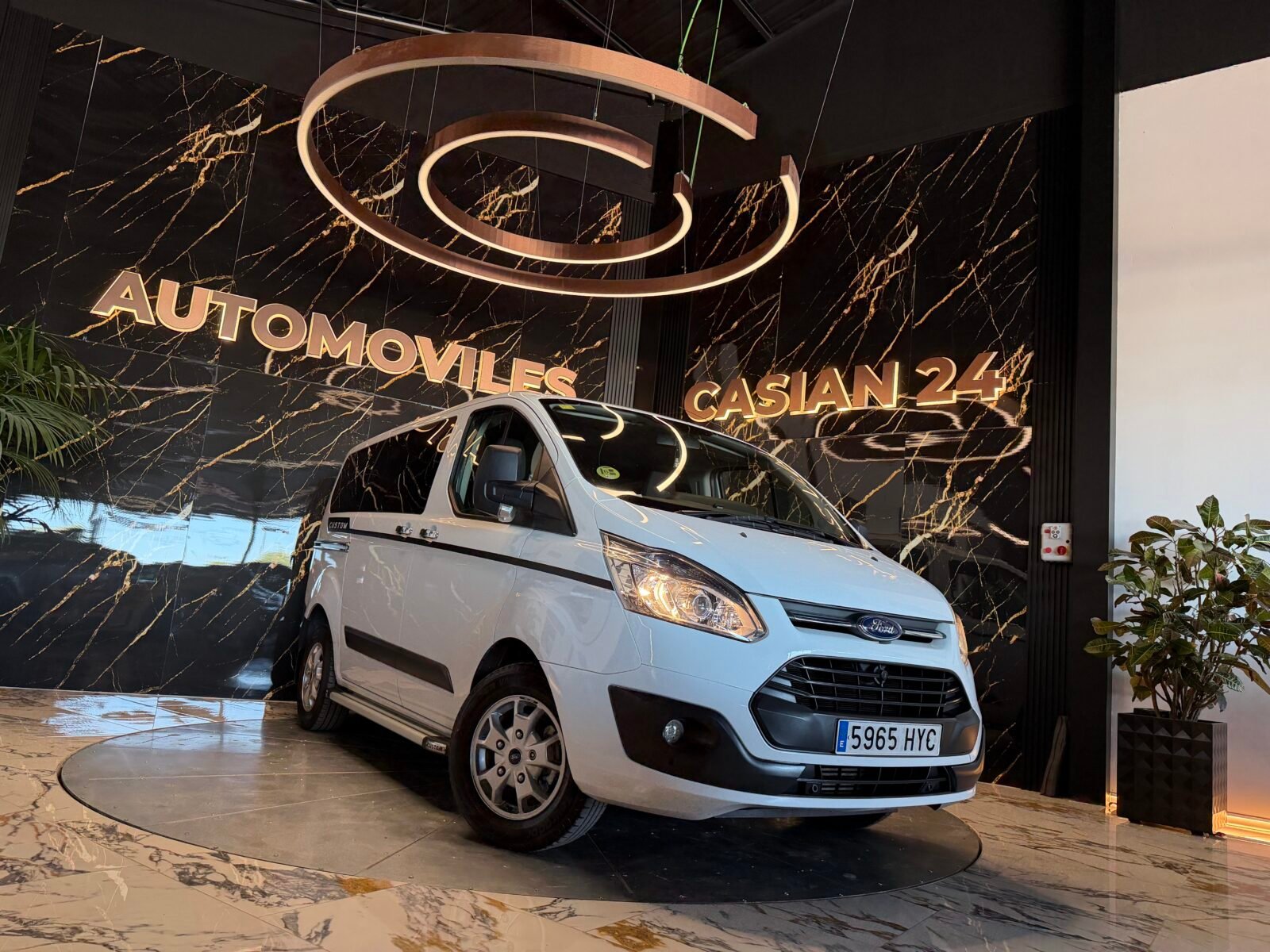 FORD FORD TRANSIT  Custom 2.2 TDCI 125cv Titanium 9Plazas