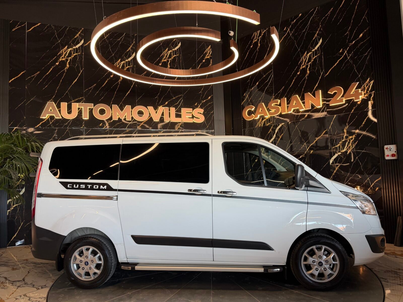 FORD FORD TRANSIT  Custom 2.2 TDCI 125cv Titanium 9Plazas