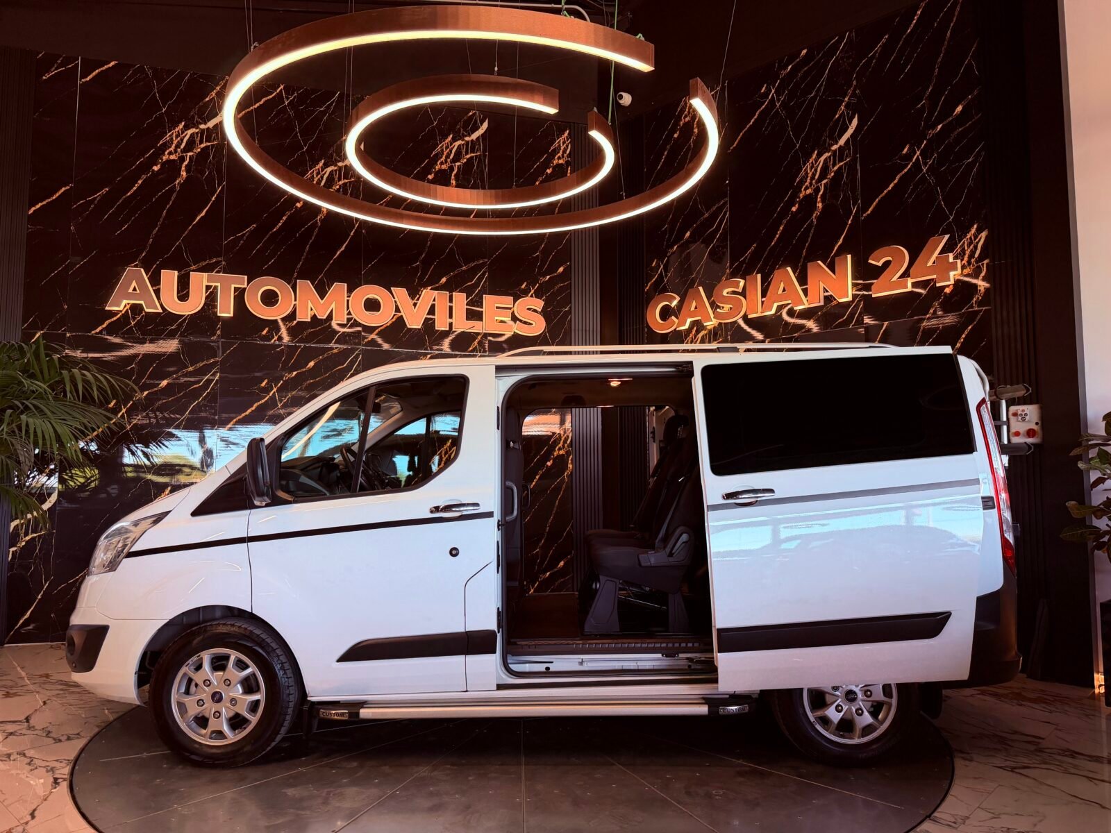 FORD FORD TRANSIT  Custom 2.2 TDCI 125cv Titanium 9Plazas