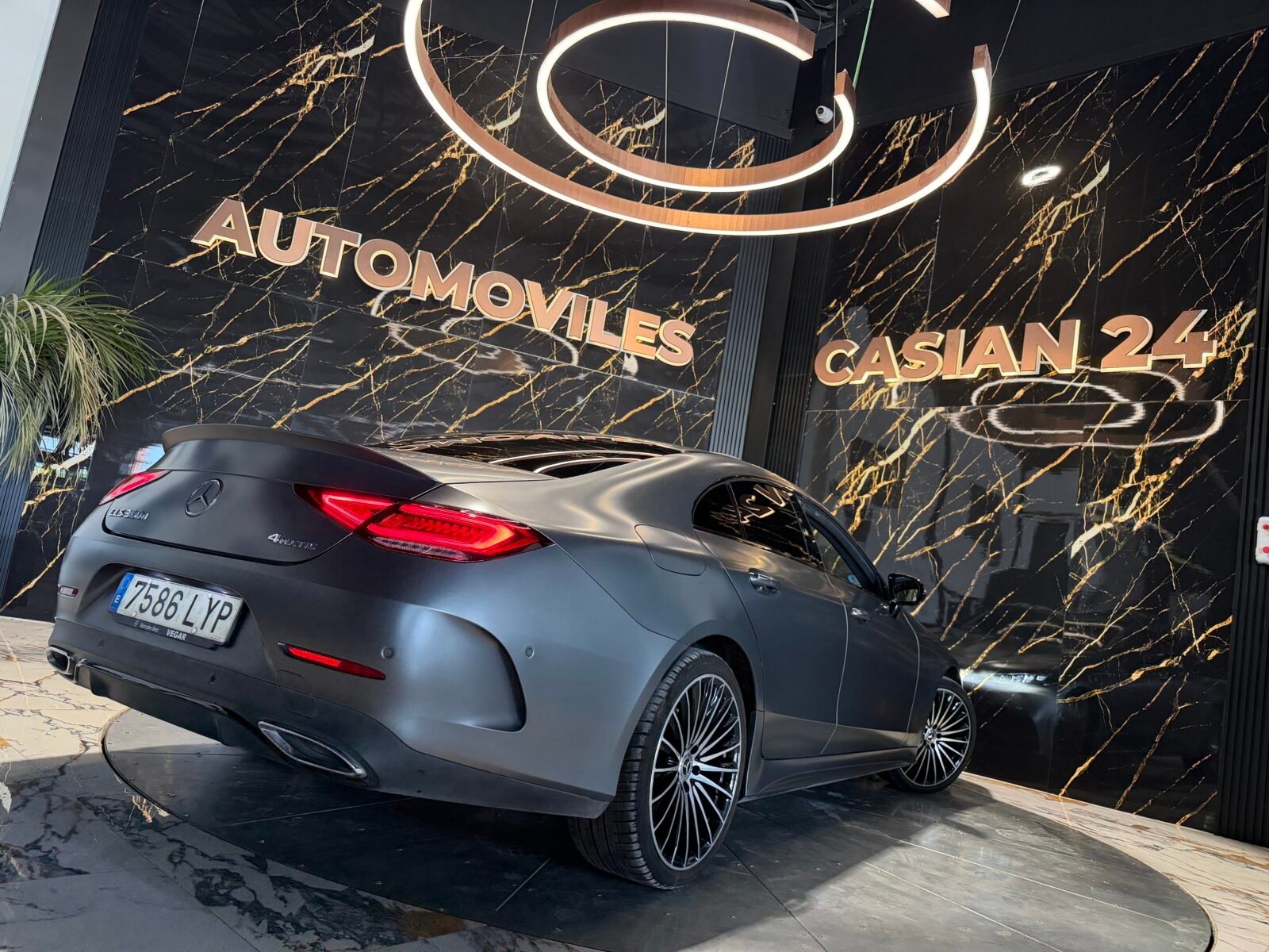 MERCEDES-BENZ  CLS 300d 4MATIC AMG FULL 265CV