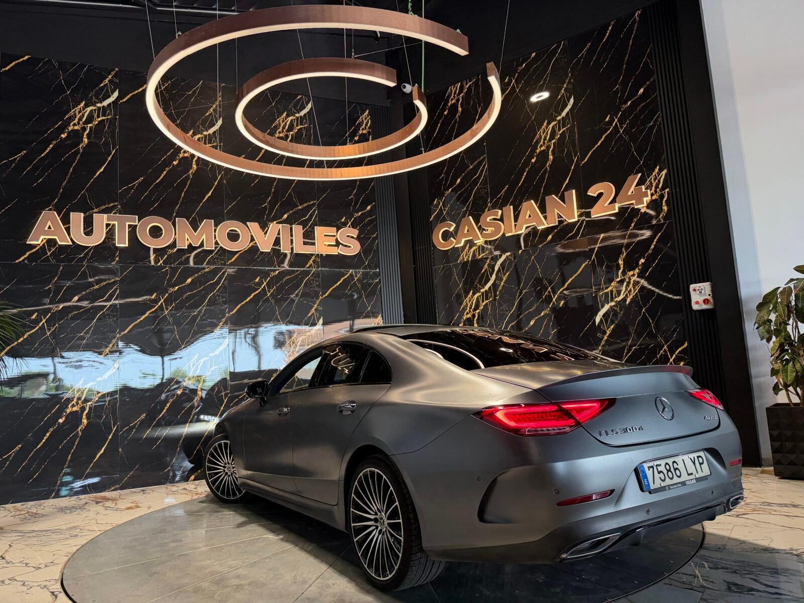 MERCEDES-BENZ  CLS 300d 4MATIC AMG FULL 265CV