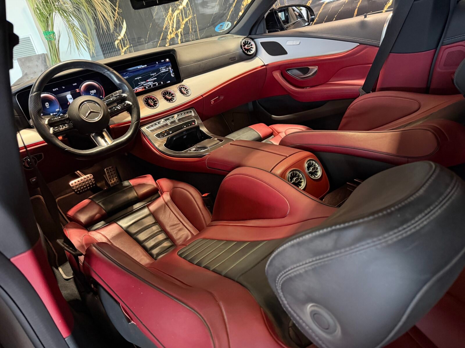 MERCEDES-BENZ  CLS 300d 4MATIC AMG FULL 265CV