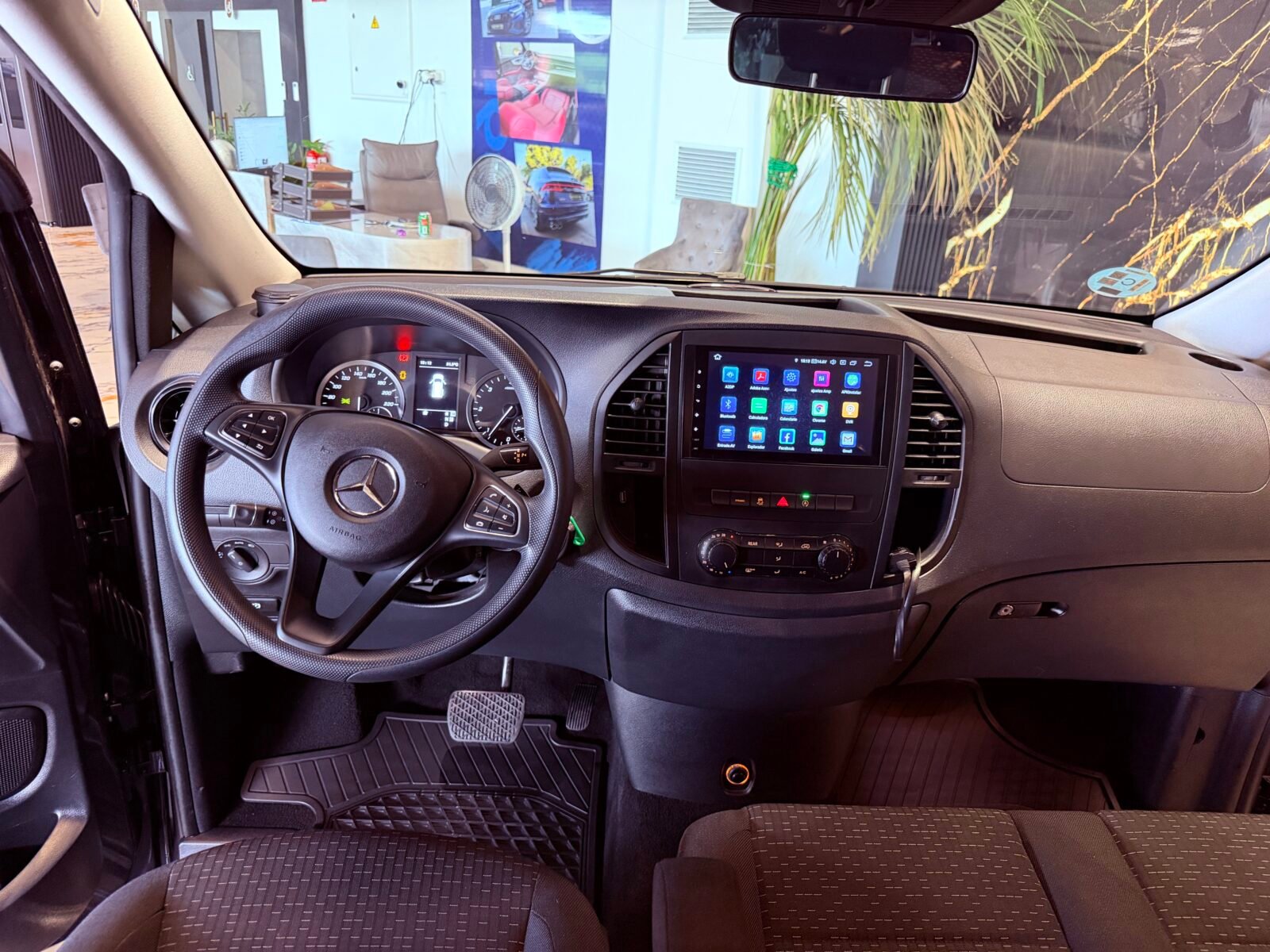 MERCEDES-BENZ Vito 220d 163CV 9Plazas Motor mercedes con cadena irrompible