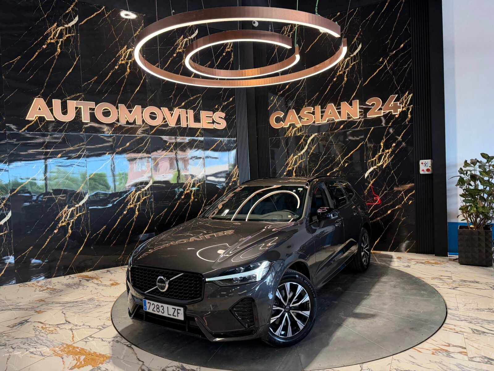 VOLVO XC60 2.0 B4 D AWD Ultimate Dark Auto   