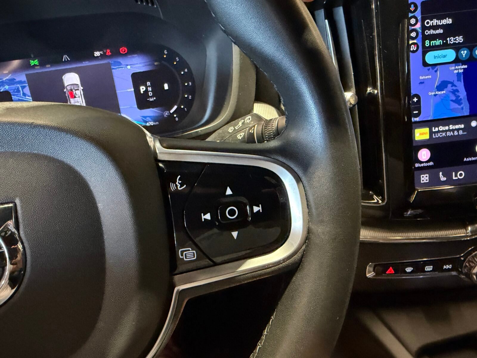 VOLVO XC60 2.0 B4 D AWD Ultimate Dark Auto   