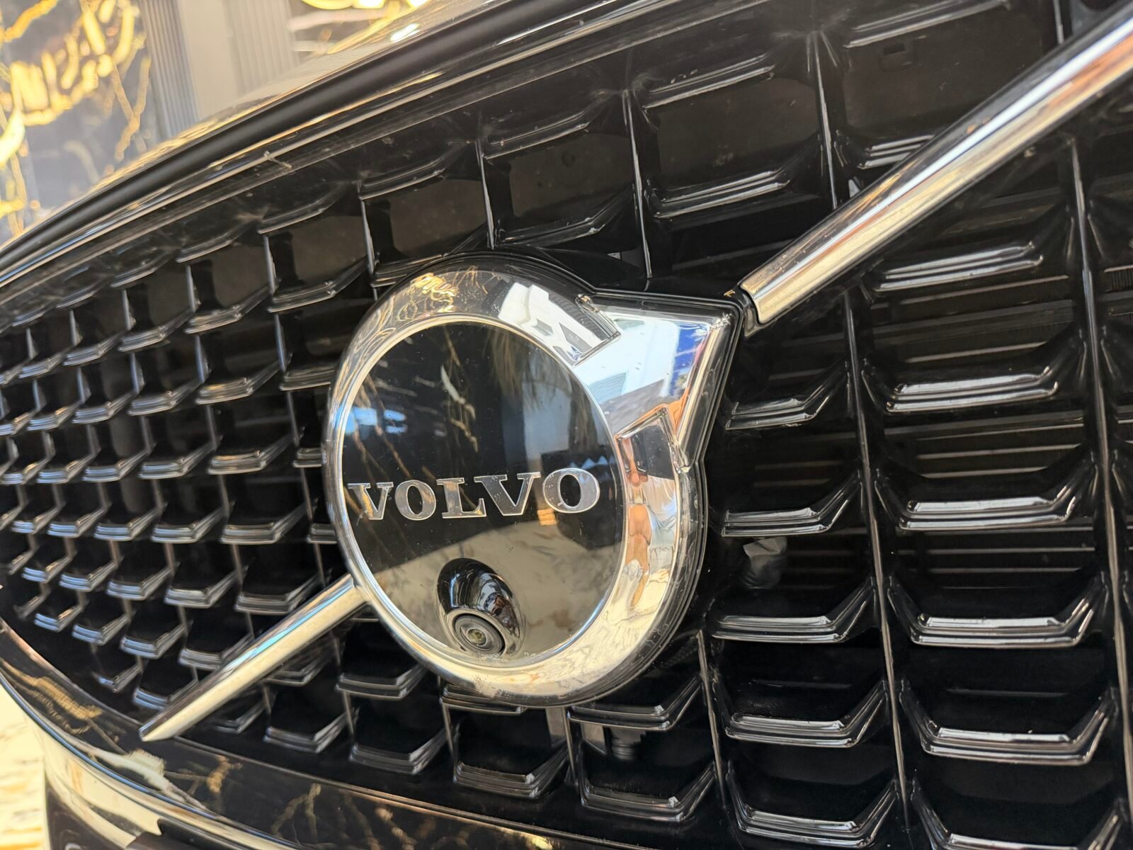 VOLVO XC60 2.0 B4 D AWD Ultimate Dark Auto   