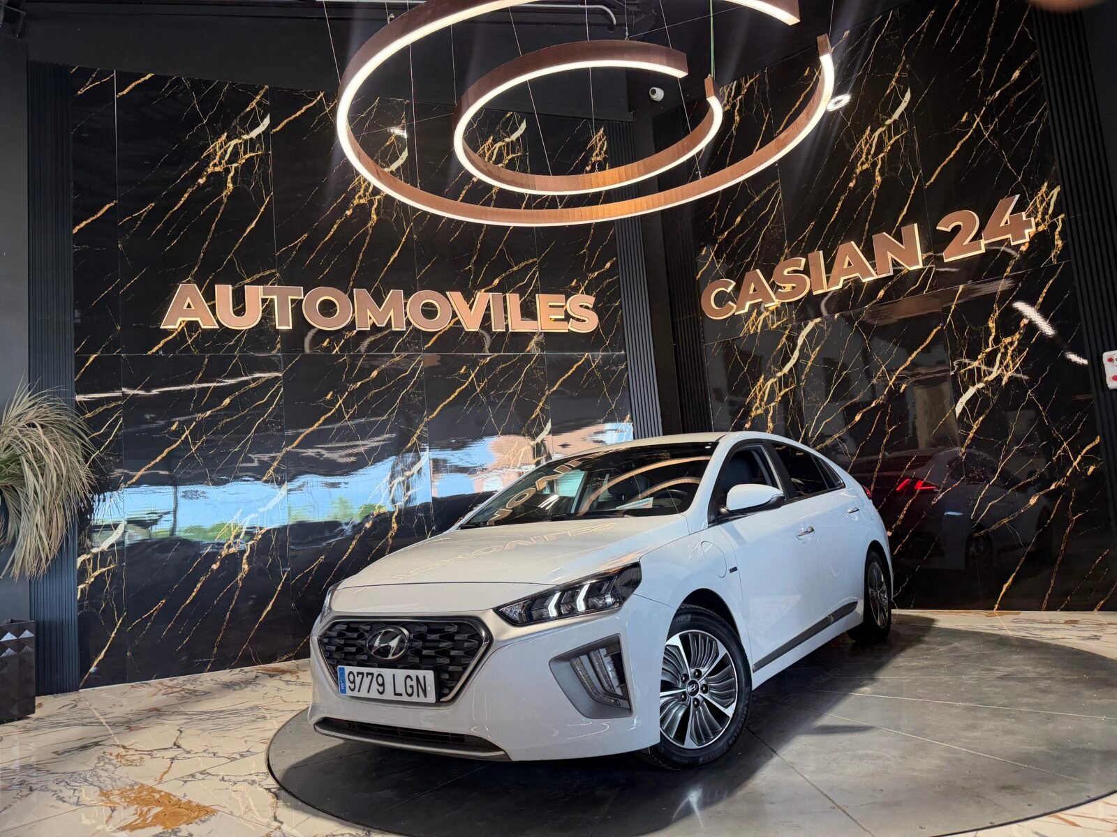 HYUNDAI IONIQ 1.6 GDI PHEV Tecno DCT MOTOR IRROMPIBLE