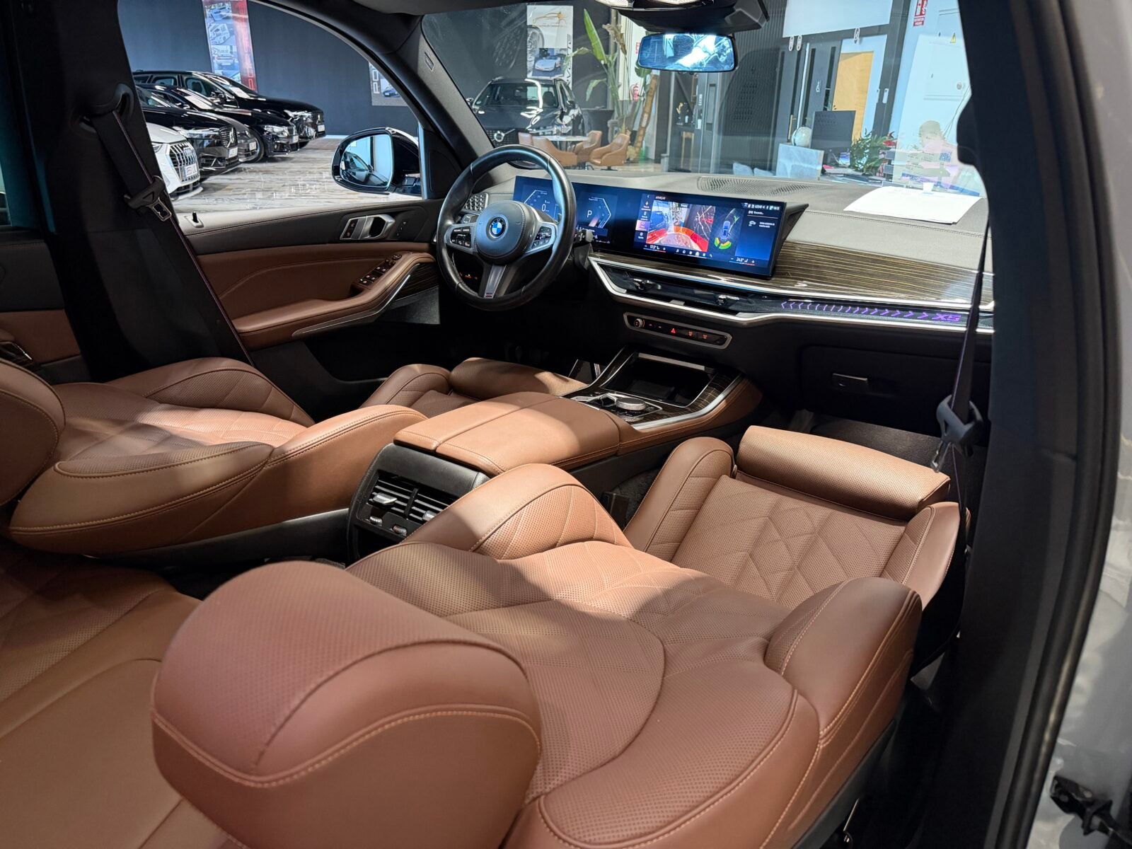 BMW X5 xDrive30d 300Cv M Paket full Motor 6CIlindros en Linea Motor irrompible
