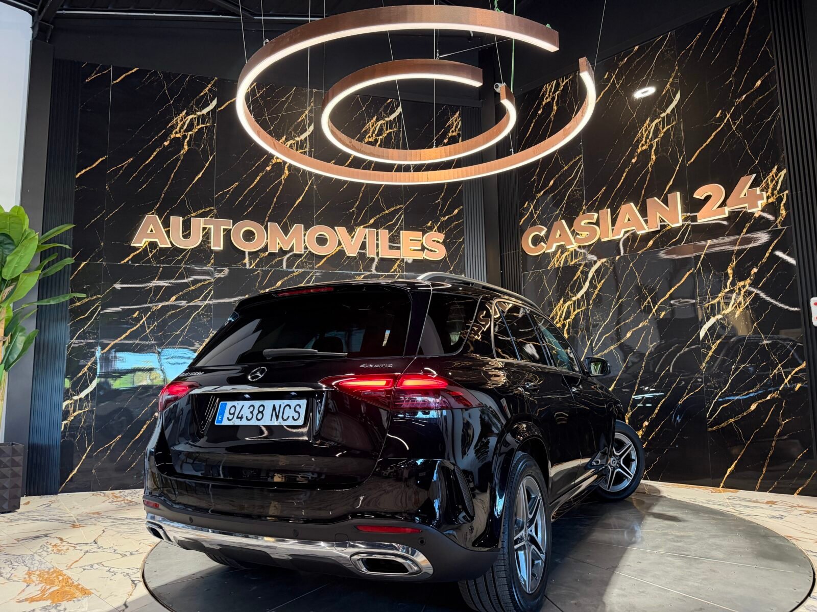 MERCEDES-BENZ GLE 300d 4MATIC AMG FULL Motor MERCEDES con cadena IRROMPIBLE