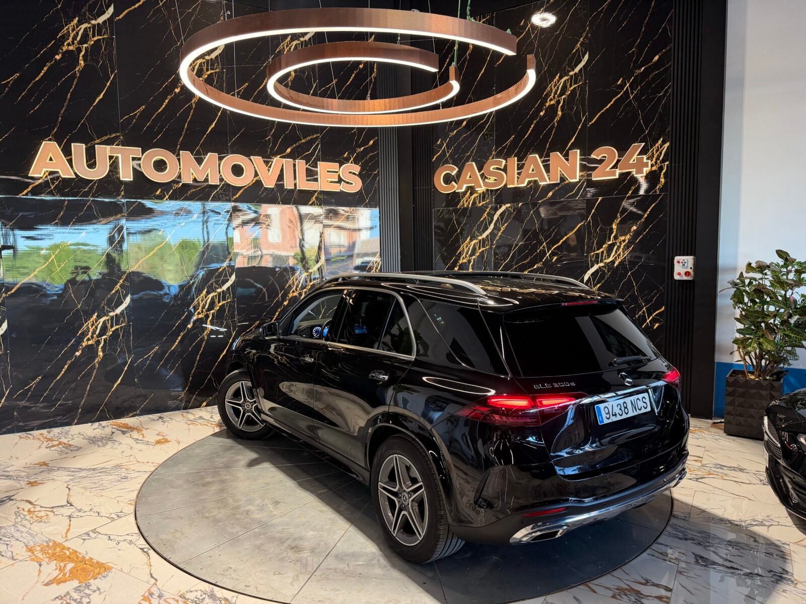 MERCEDES-BENZ GLE 300d 4MATIC AMG FULL Motor MERCEDES con cadena IRROMPIBLE