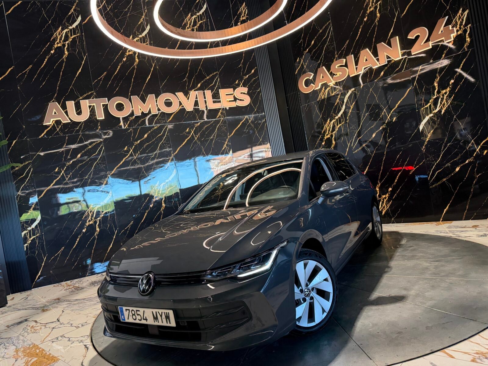 VOLKSWAGEN Golf 1.5 TSI 4 Cilindros 116CV Sport Line