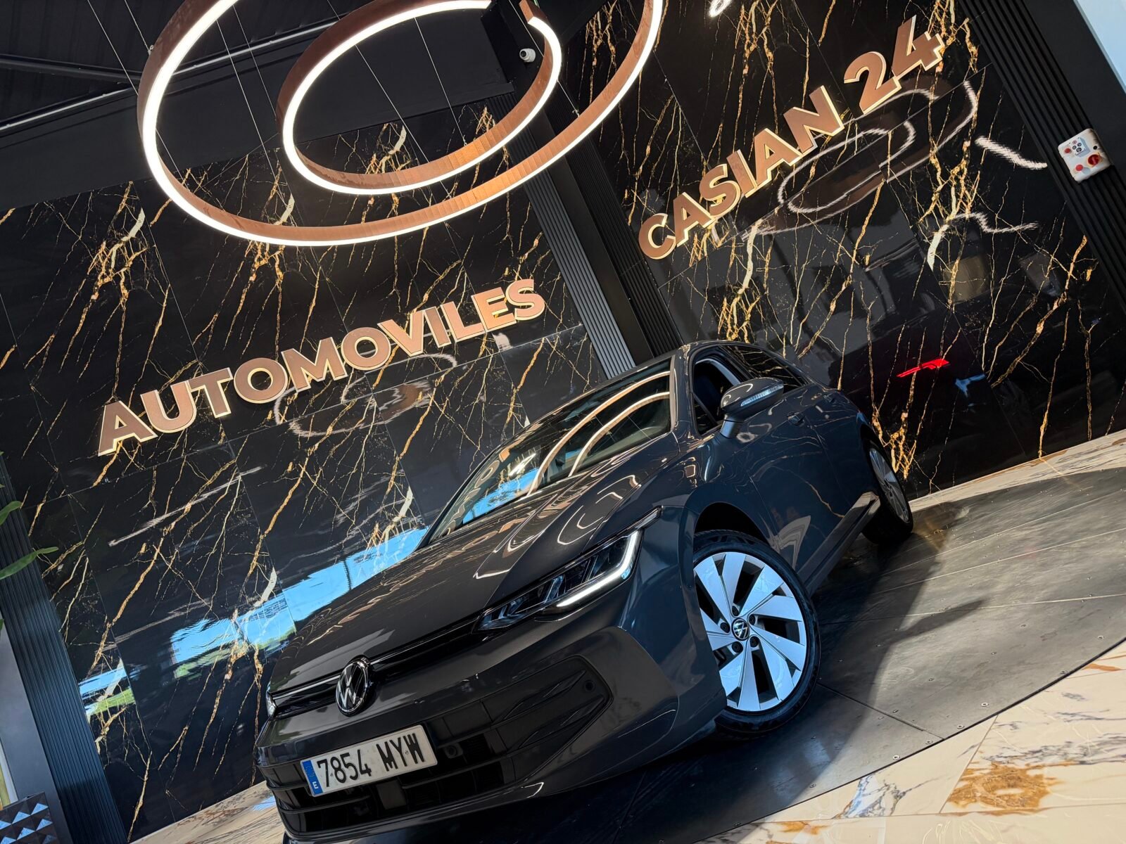 VOLKSWAGEN Golf 1.5 TSI 4 Cilindros 116CV Sport Line