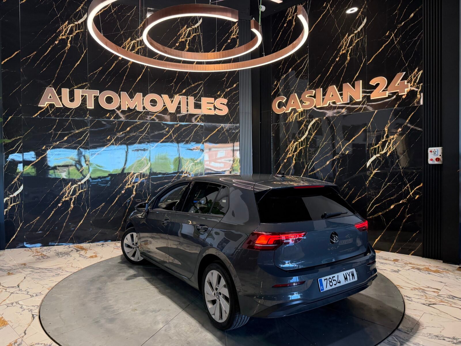 VOLKSWAGEN Golf 1.5 TSI 4 Cilindros 116CV Sport Line