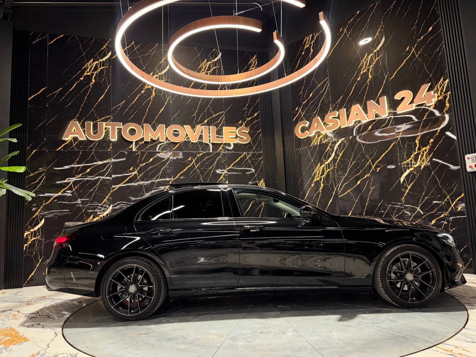 MERCEDES-BENZ Clase E 220d 195cv Motor MERCEDES CON CADENA IRROMPIBLE