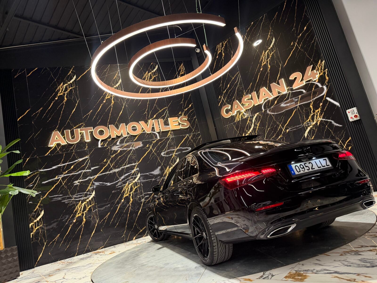 MERCEDES-BENZ Clase E 220d 195cv Motor MERCEDES CON CADENA IRROMPIBLE