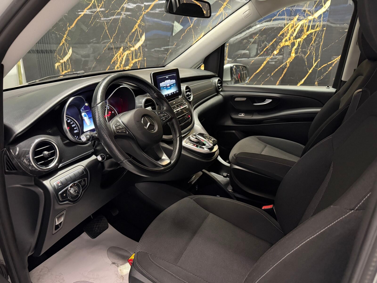 MERCEDES-BENZ Clase V 250d Avantgarde Compacto Motor 2.2 Mercedes con CADENA IRROMPIBLE