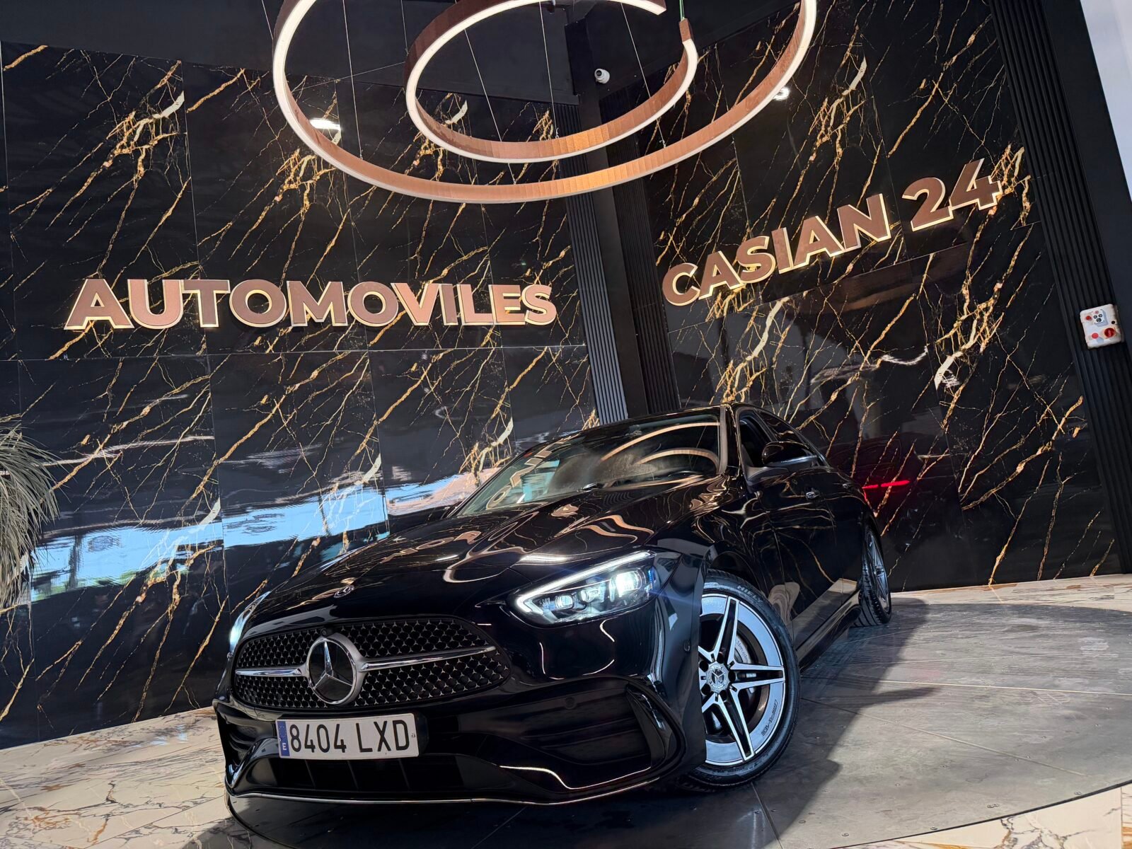 MERCEDES-BENZ Clase C 220d AMG 220CV ETIQUETA ECO FULL Motor MERCEDES CON CADENA IRROMPIBLE