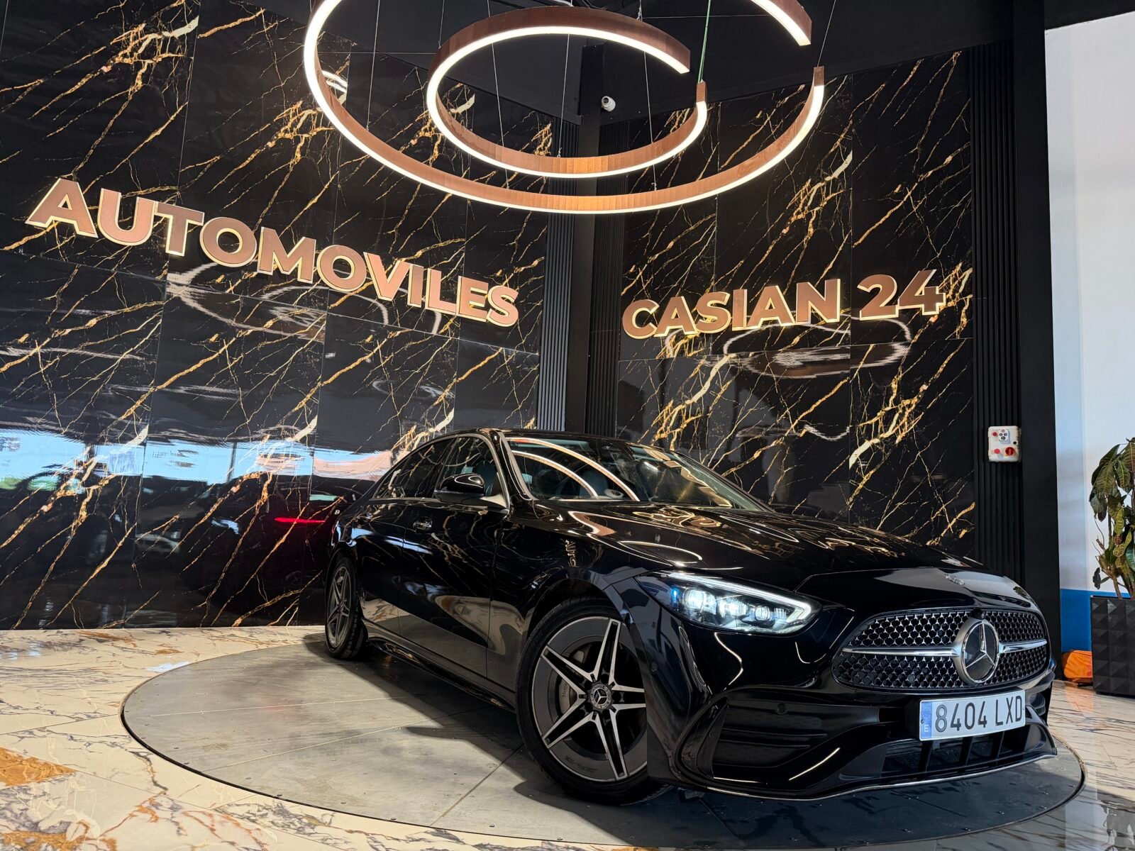 MERCEDES-BENZ Clase C 220d AMG 220CV ETIQUETA ECO FULL Motor MERCEDES CON CADENA IRROMPIBLE