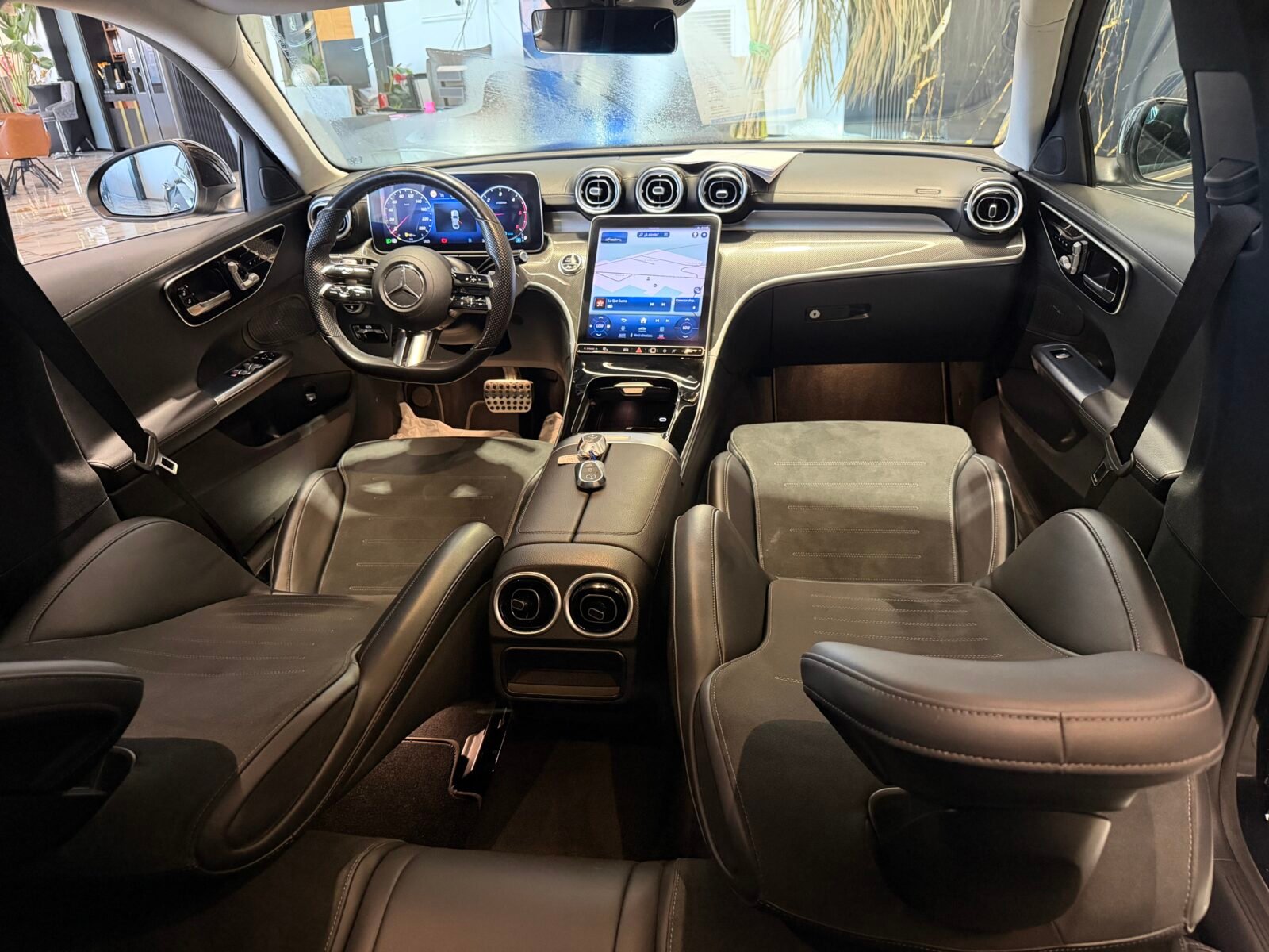 MERCEDES-BENZ Clase C 220d AMG 220CV ETIQUETA ECO FULL Motor MERCEDES CON CADENA IRROMPIBLE