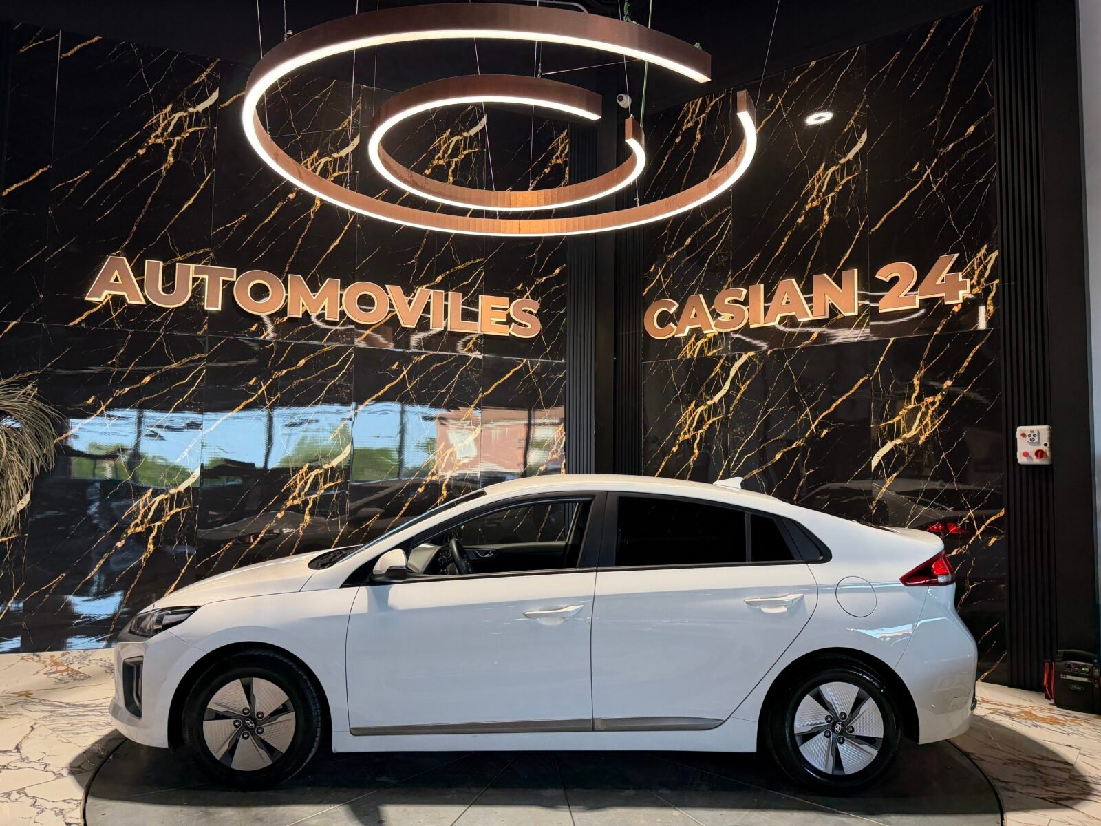 HYUNDAI  IONIQ 1.6 GDI HEV Style DCT