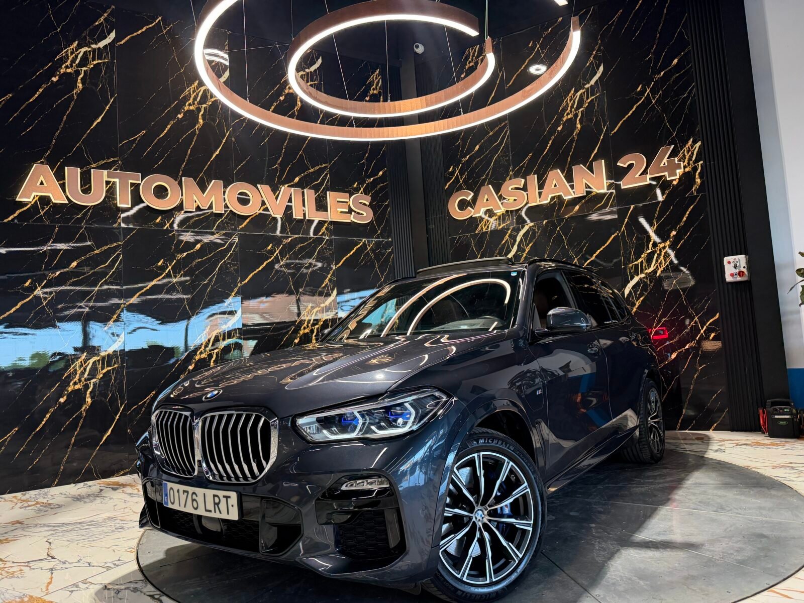 BMW X5 xDrive45e 392cv M Paket full impoluto