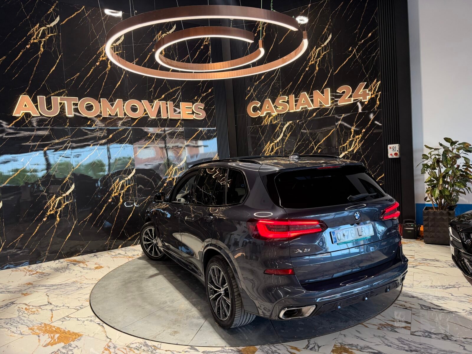 BMW X5 xDrive45e 392cv M Paket full impoluto