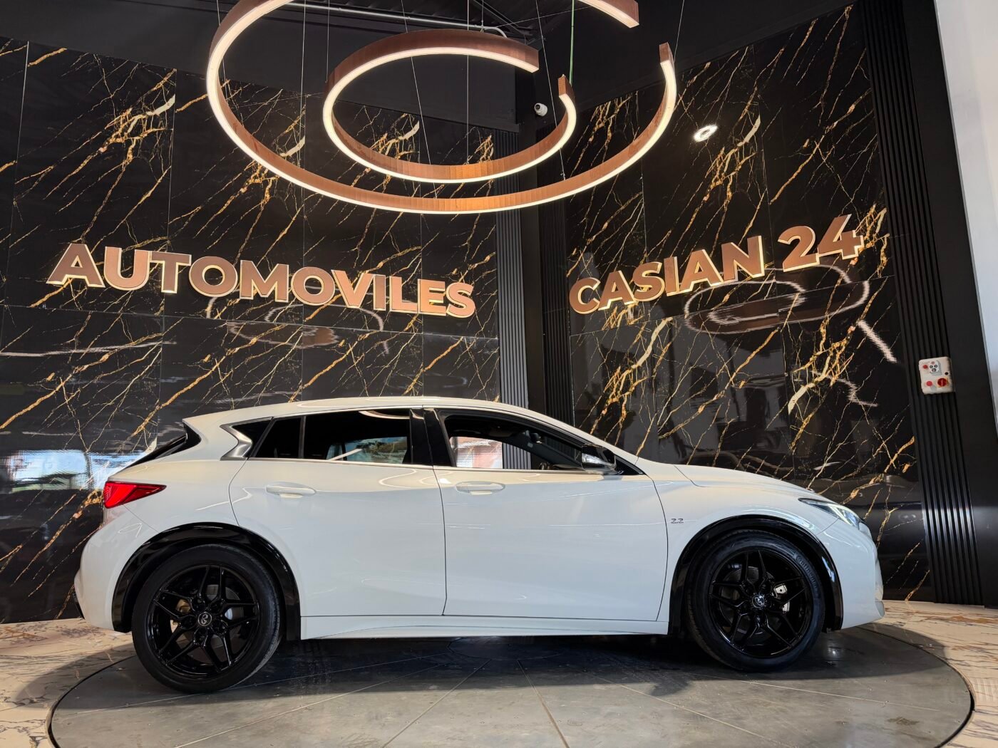 INFINITI  Q30S 2.2d 170cv Motor MERCEDES CON CADENA IRROMPIBLE Sport Edition