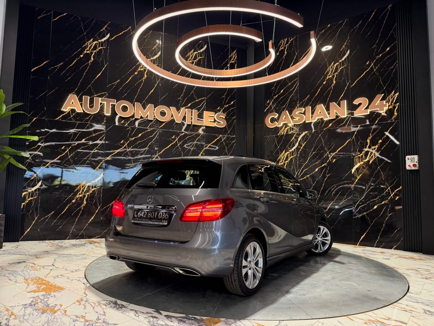 MERCEDES-BENZ Clase B 180d Sport Urban PANORAMA 