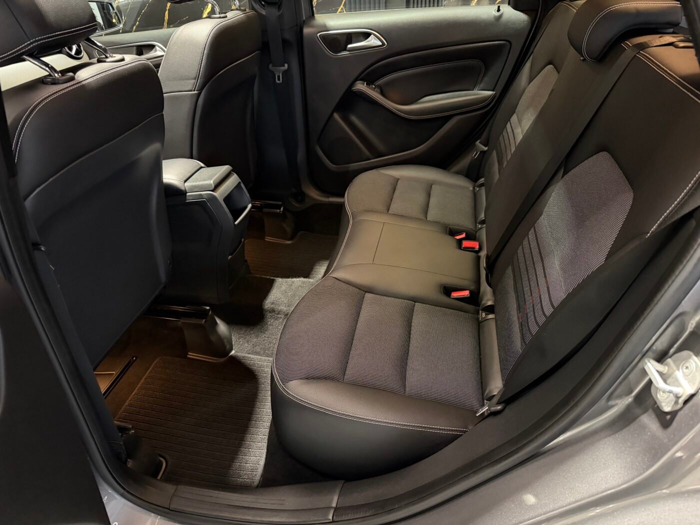 MERCEDES-BENZ Clase B 180d Sport Urban PANORAMA 