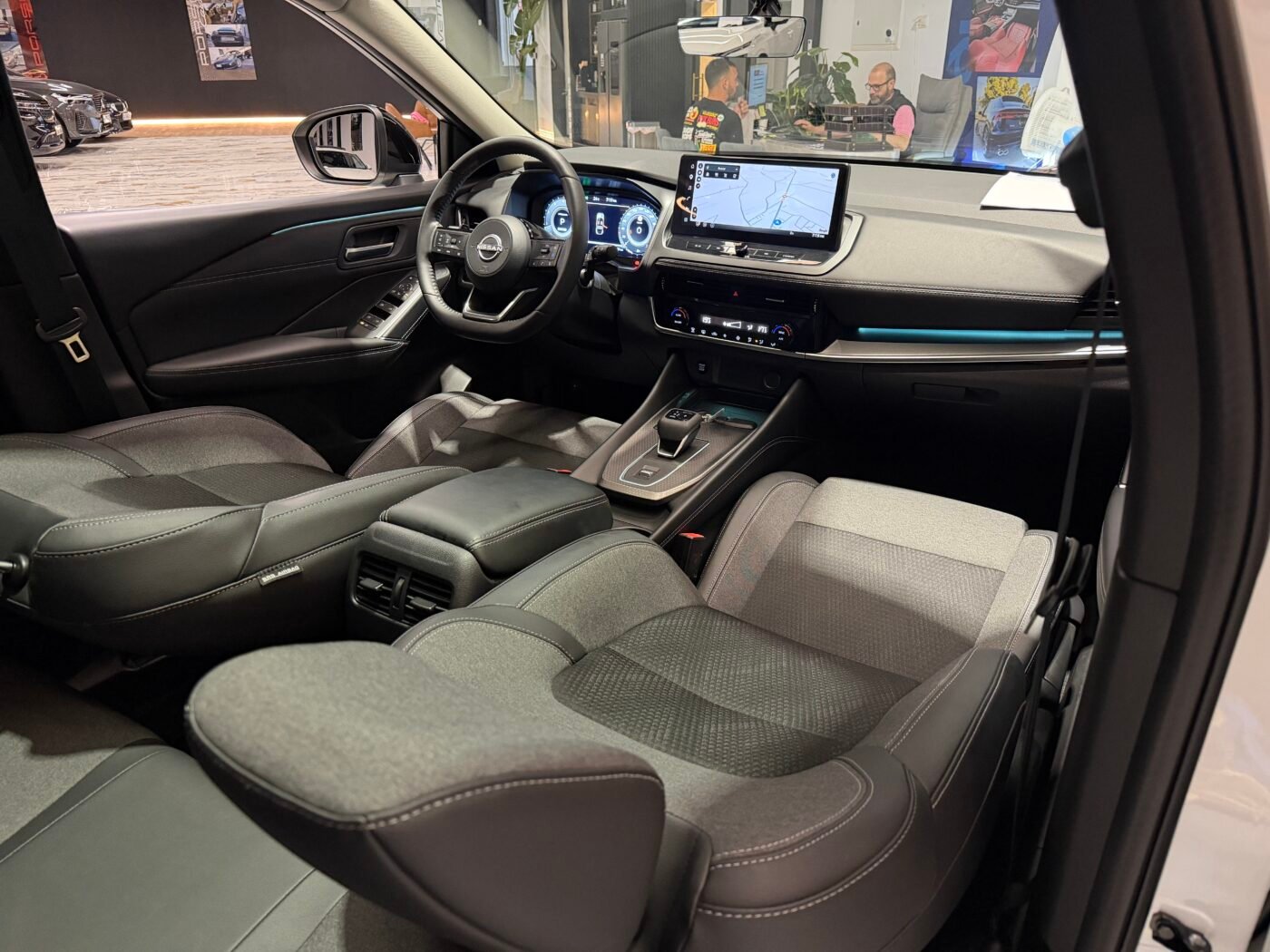 NISSAN QASHQAI DIGT 158CV N Connecta PANORAMA Motot Mercedes con CADENA 